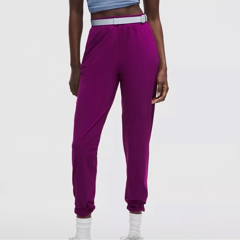 NWT Lululemon Adapted State HR Jogger – Chilled Grape – Size 4 – Discontinued